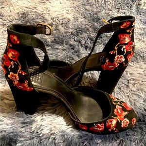 Womens pumps | size 8.5M